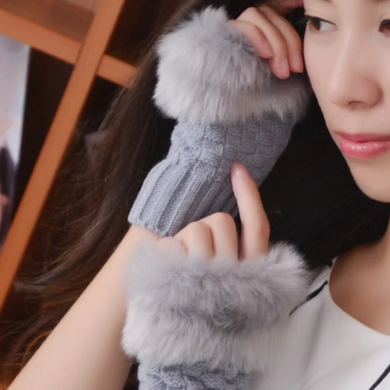 Winter Fur Gloves - Image 3