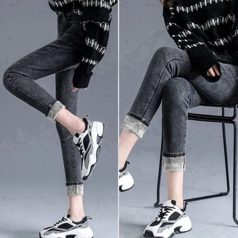 Women's Fleece Lined Thermal Jeans - Image 6