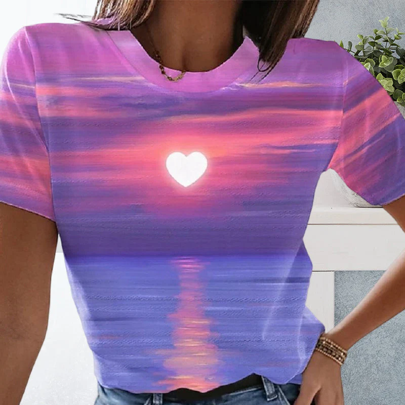 Women's Heart 3D Printed T-shirt - Image 8