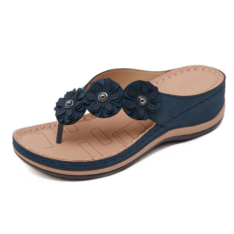 Women's Lightweight Flowers Clip Toe Sandals - Image 11