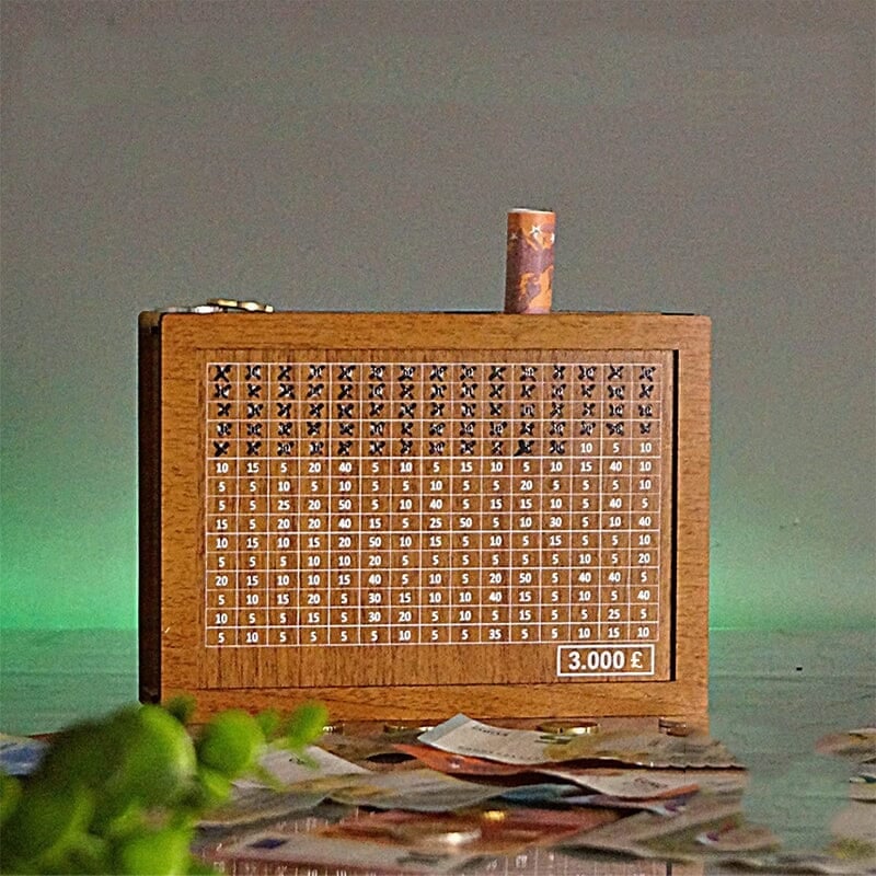 Wooden money box with engraved figures - Image 10
