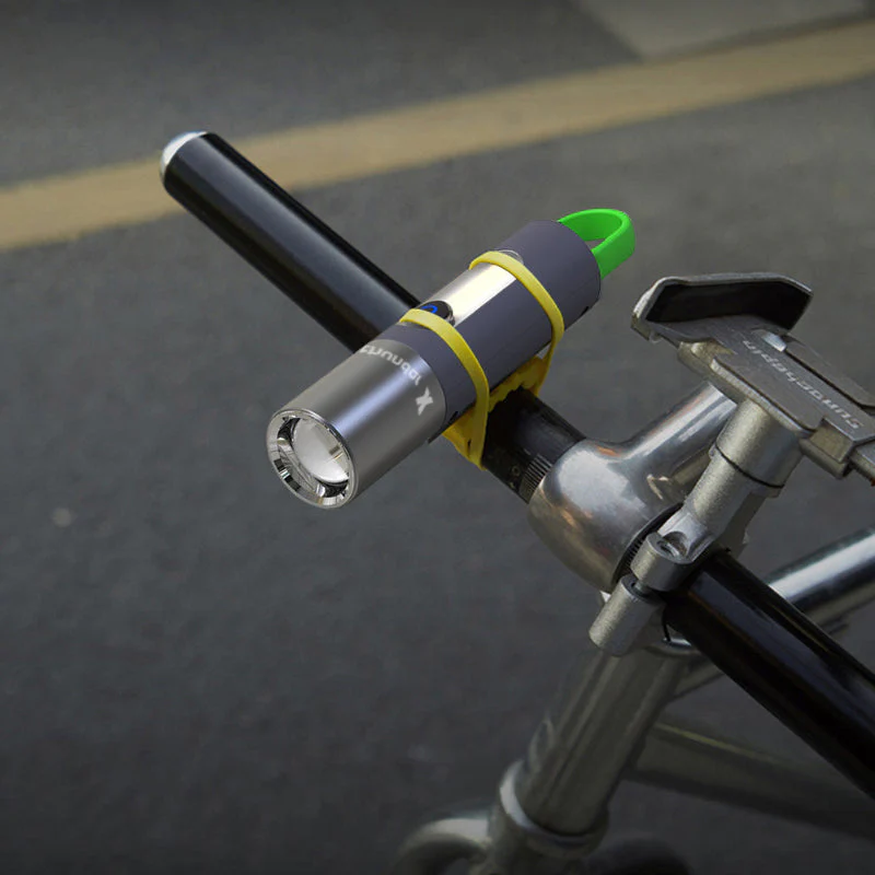 Zoomable LED Flashlight - Image 5